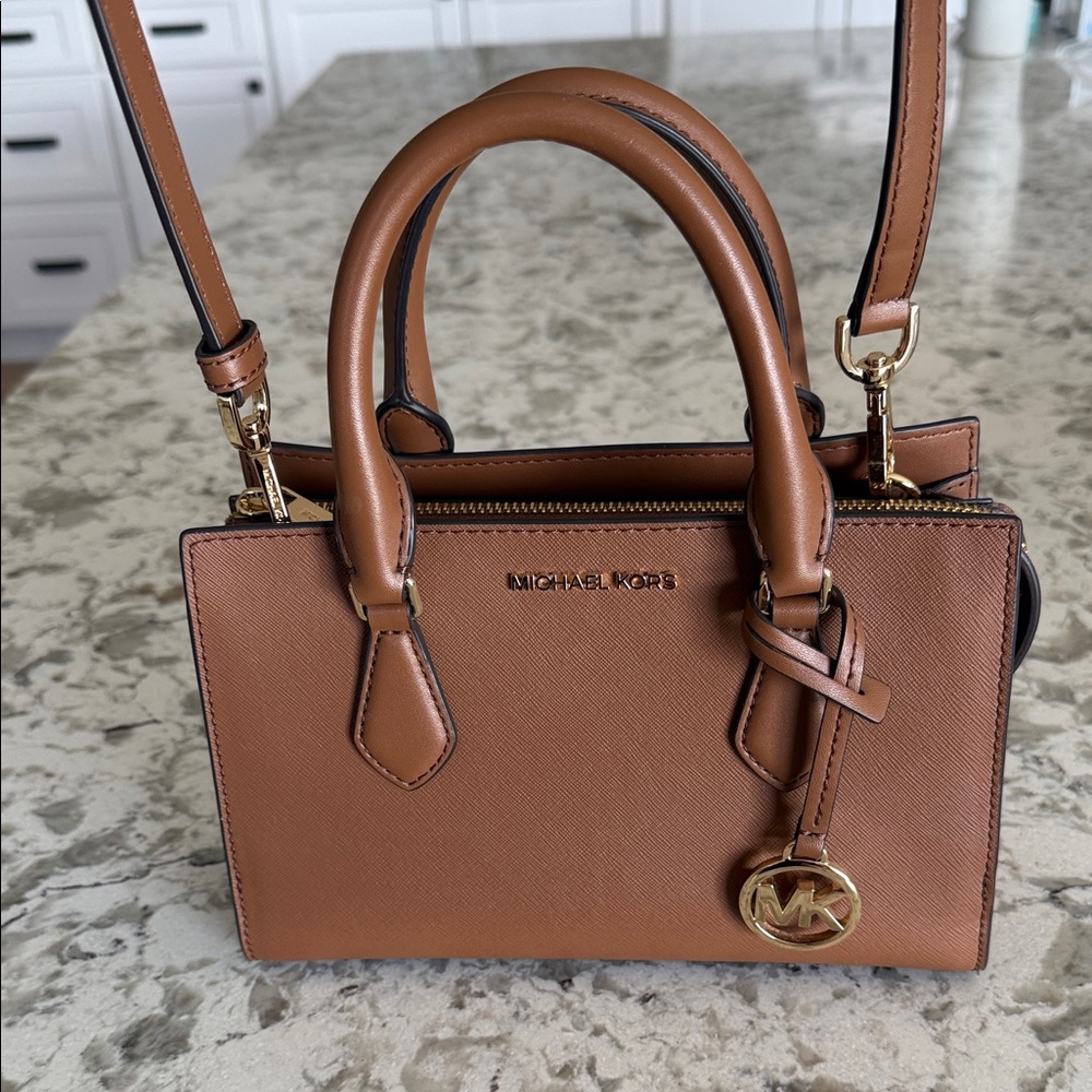 Michael Kors Tan Leather Handbag small Shelia